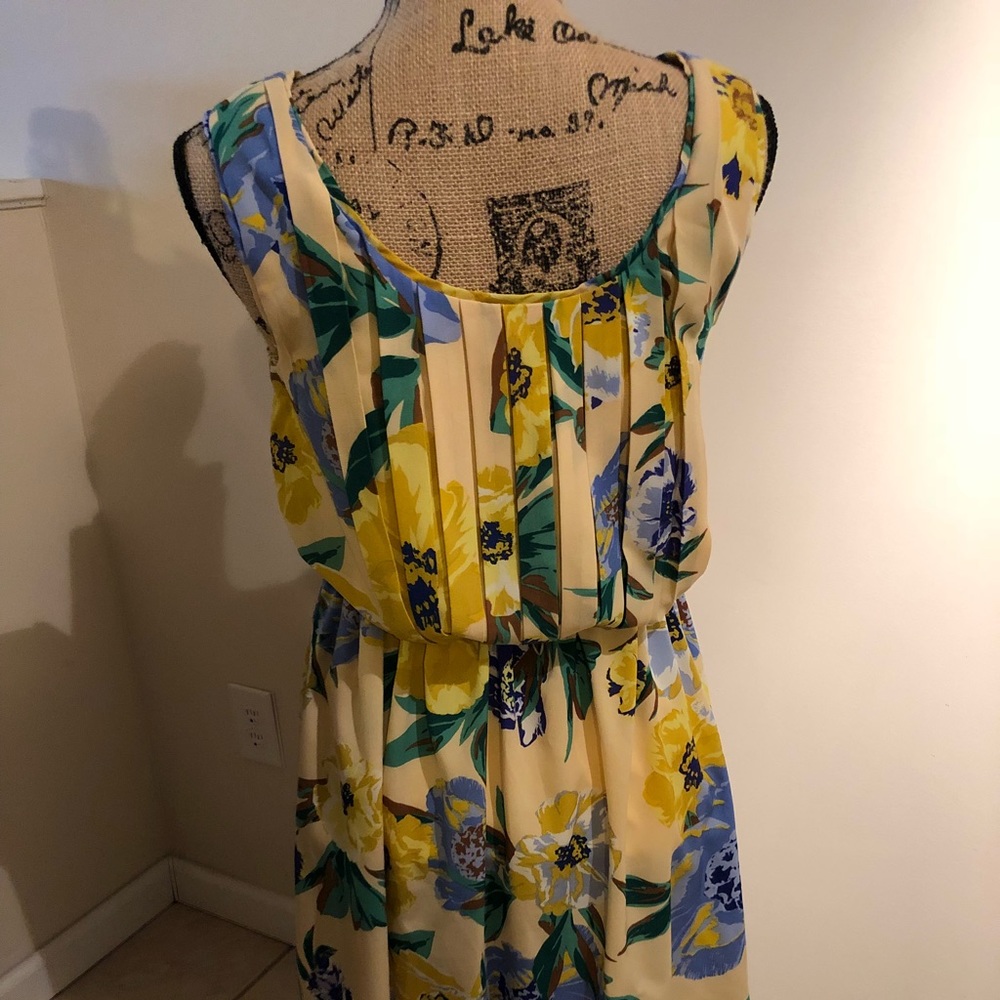Gibson Latimer floral print dress. - Picture 2 of 5